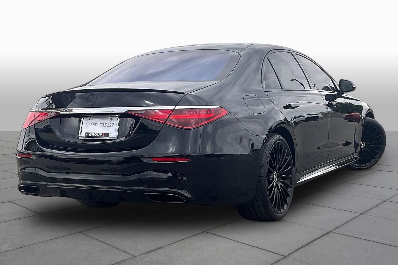 Used 2023 Obsidian Black Mercedes-Benz S 580 image 12