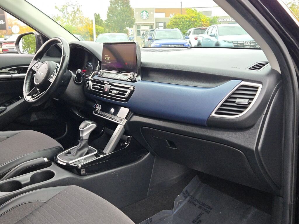 Used 2023 Black Kia S image 6