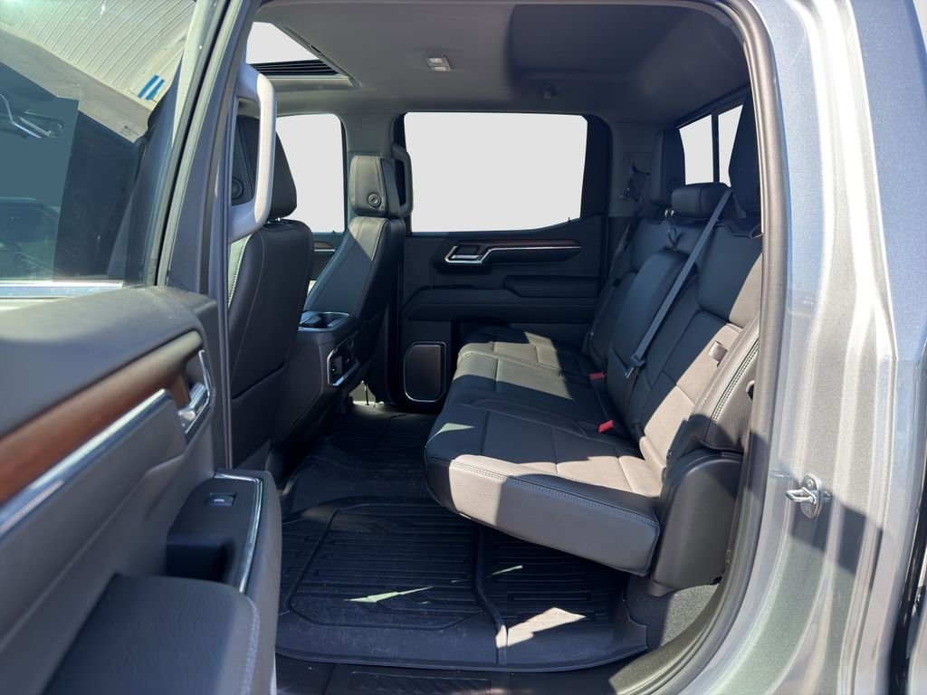 Used 2024 Silver GMC Denali image 27