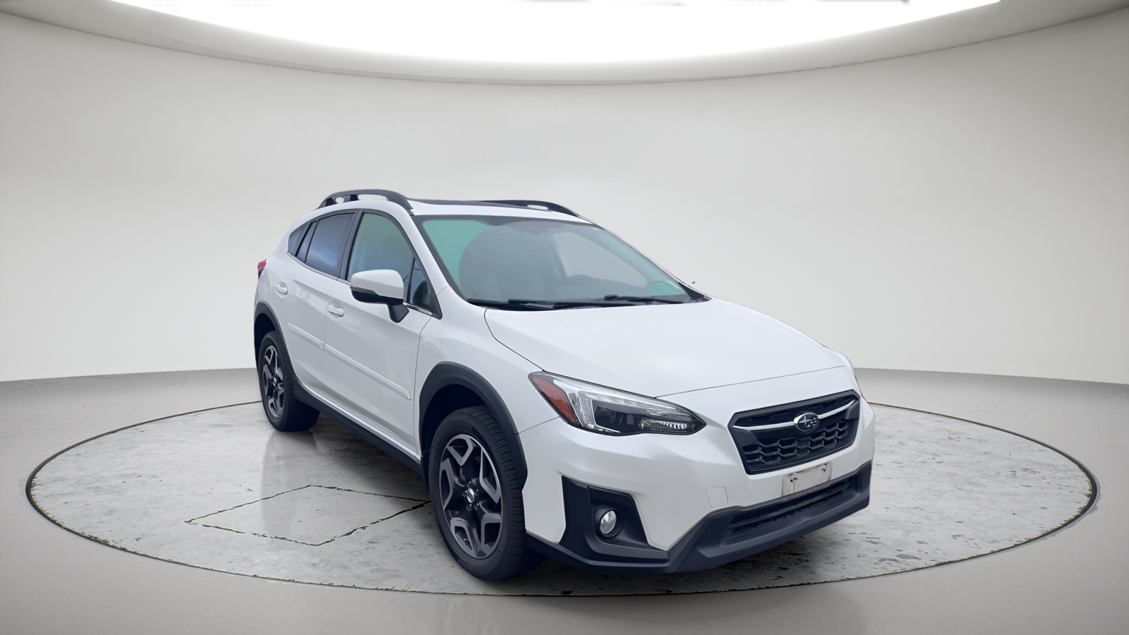 Used 2018 Crystal White Pearl Subaru 2.0i Limited image 3
