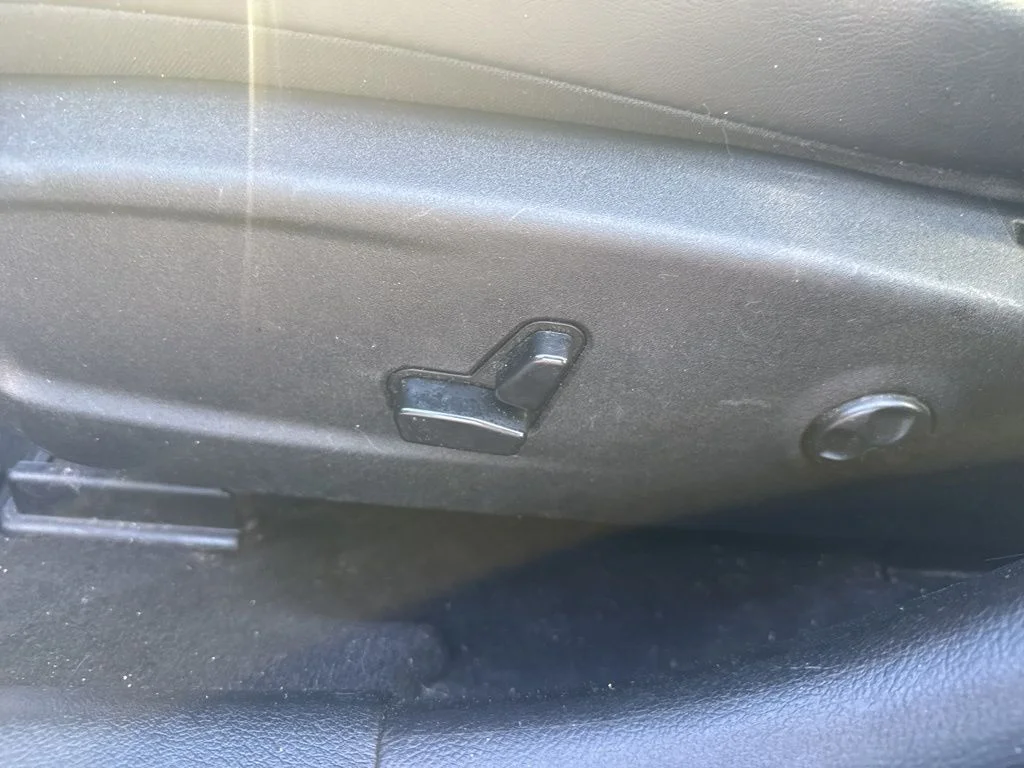 Used 2020 Gray Chrysler S image 31