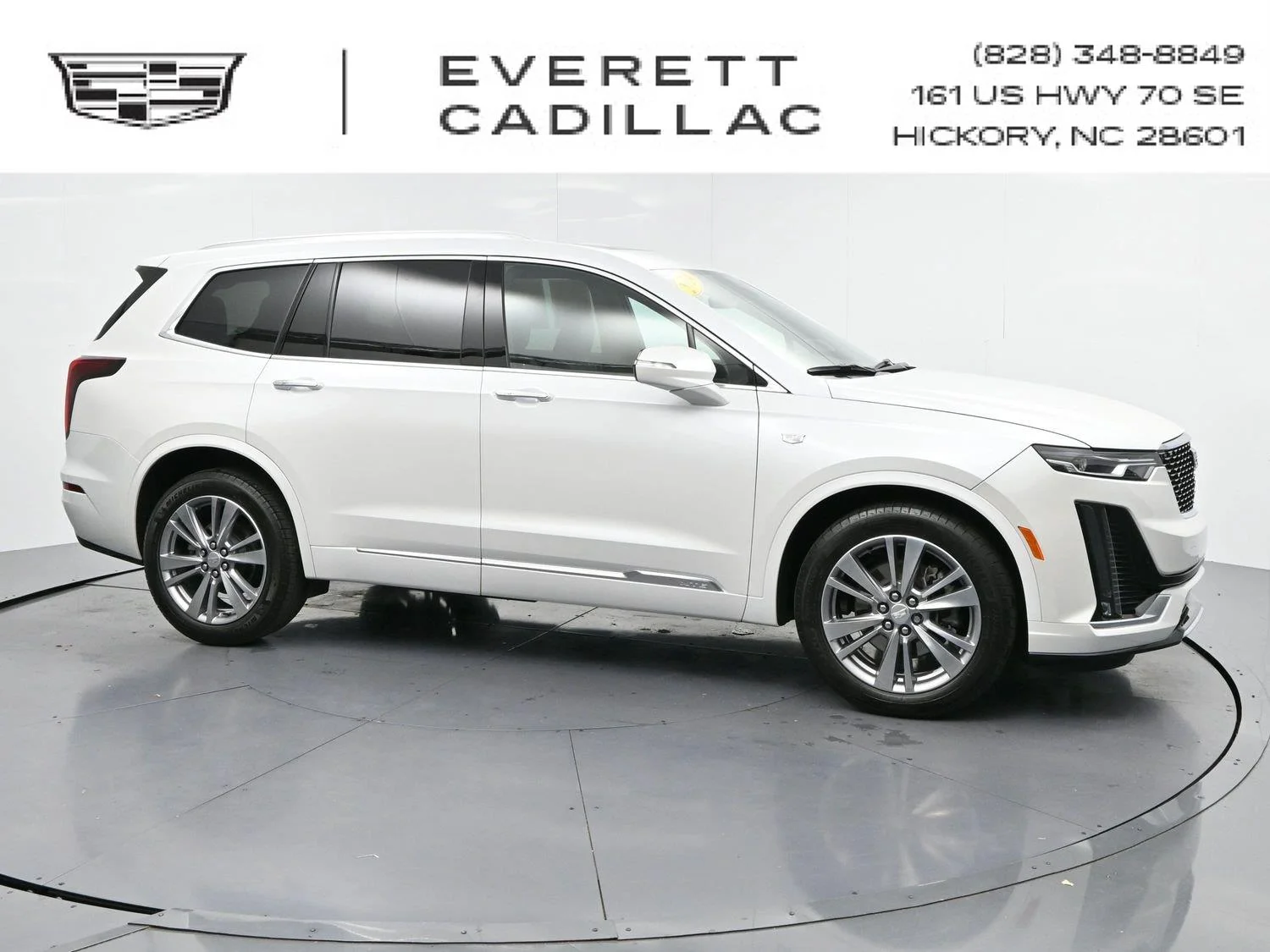 Used 2024 Crystal White Tricoat Cadillac Premium Luxury image 1