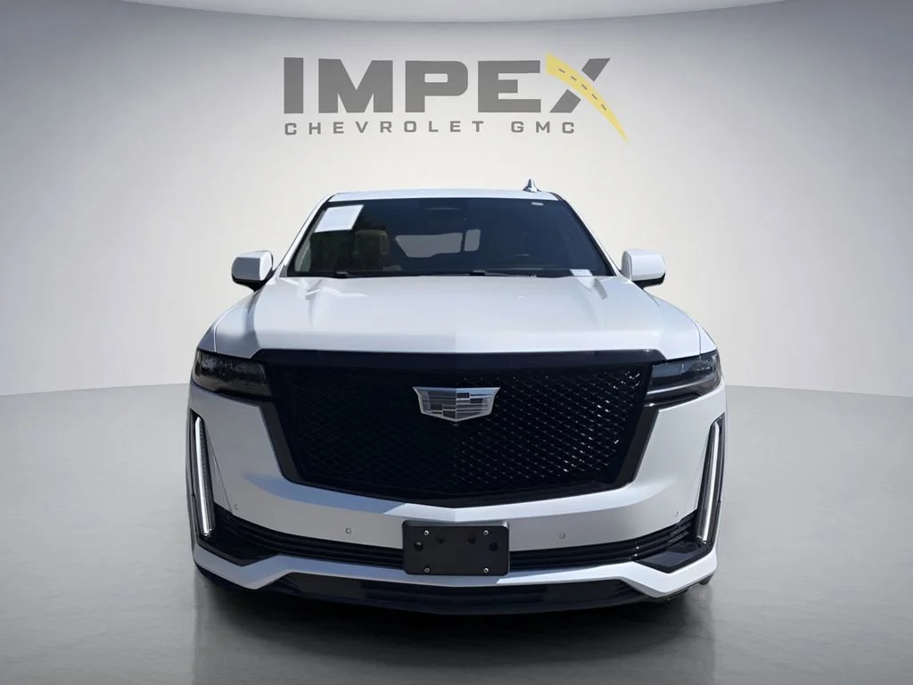 Used 2023 Crystal White Tricoat Cadillac Sport image 8