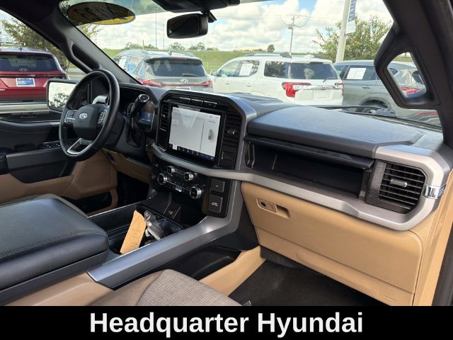 Used 2023 Black Ford XLT image 18