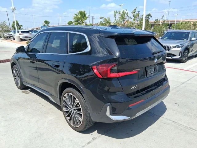 Used 2025  BMW xDrive28i image 4