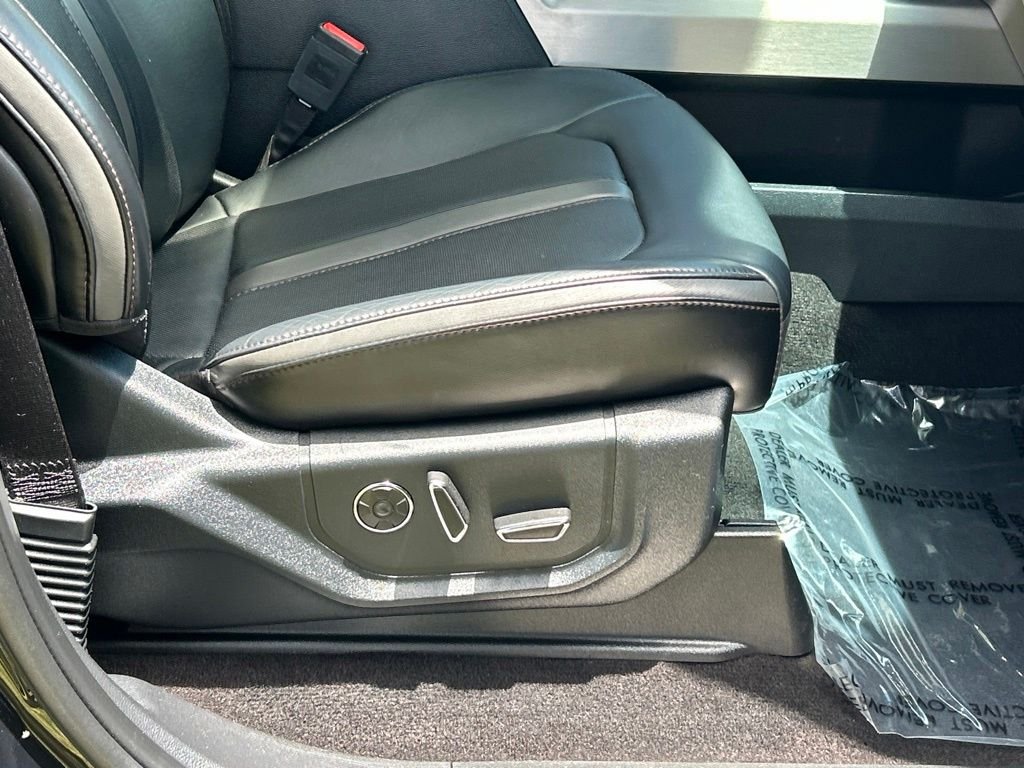 Used 2019 Black Ford Platinum image 43