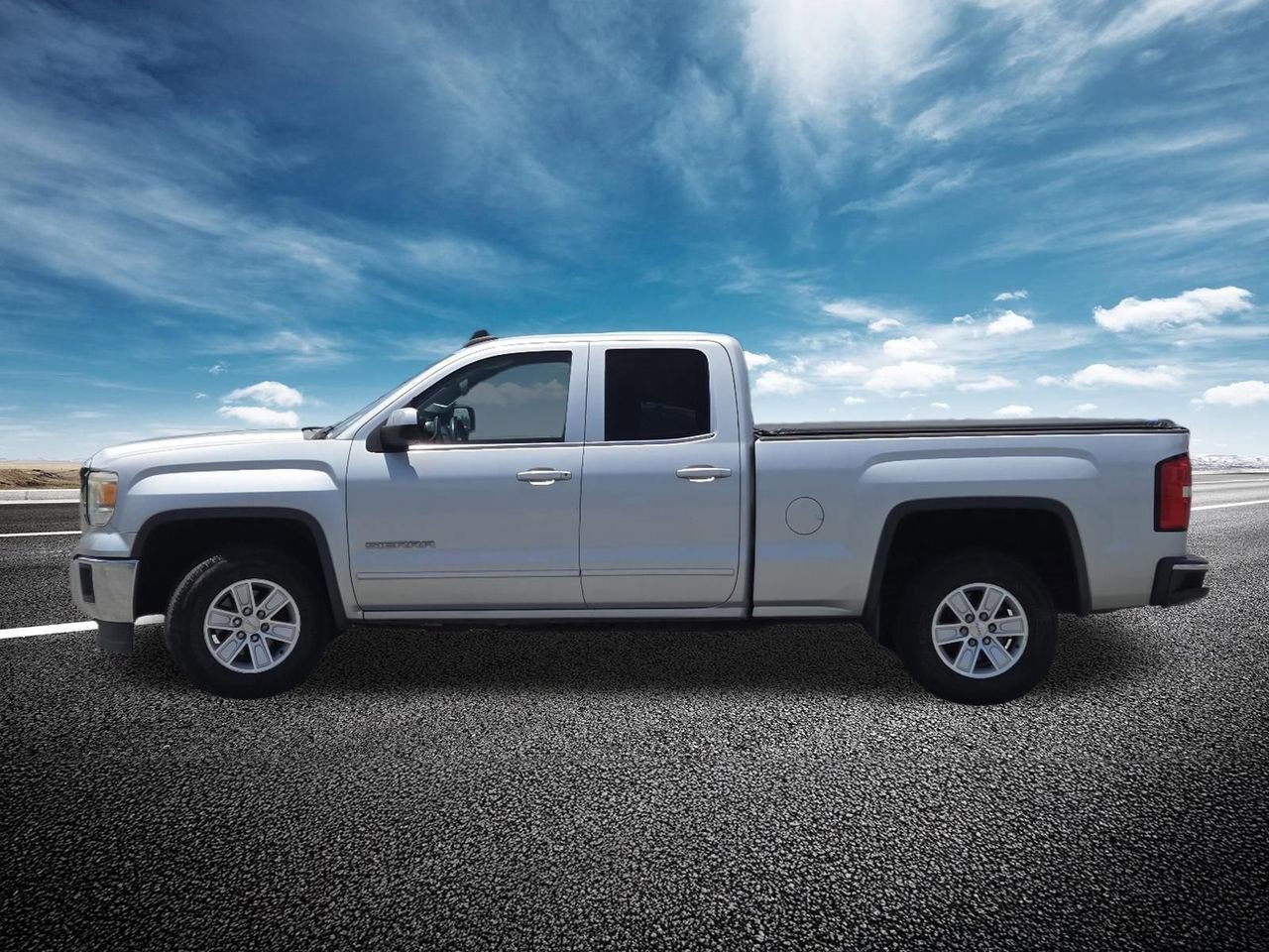 Used 2015 QUICKSILVER METALLIC GMC SLE image 11