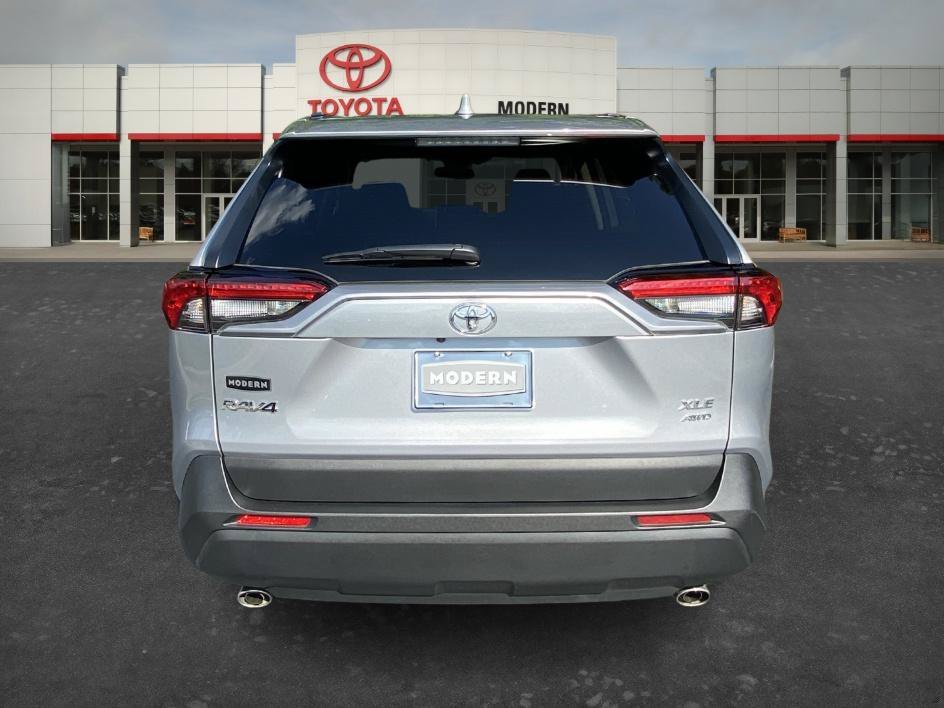 Certified Used 2025 Silver Sky Metallic Toyota XLE image 6