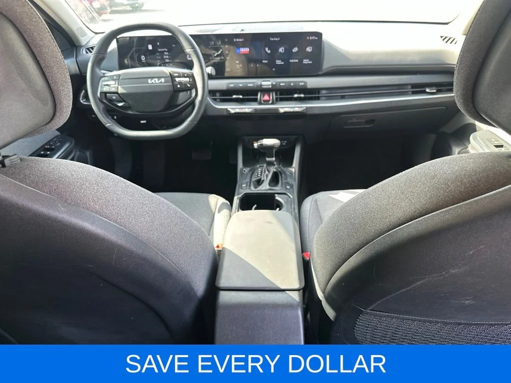 Used 2025 Green Kia EX image 16