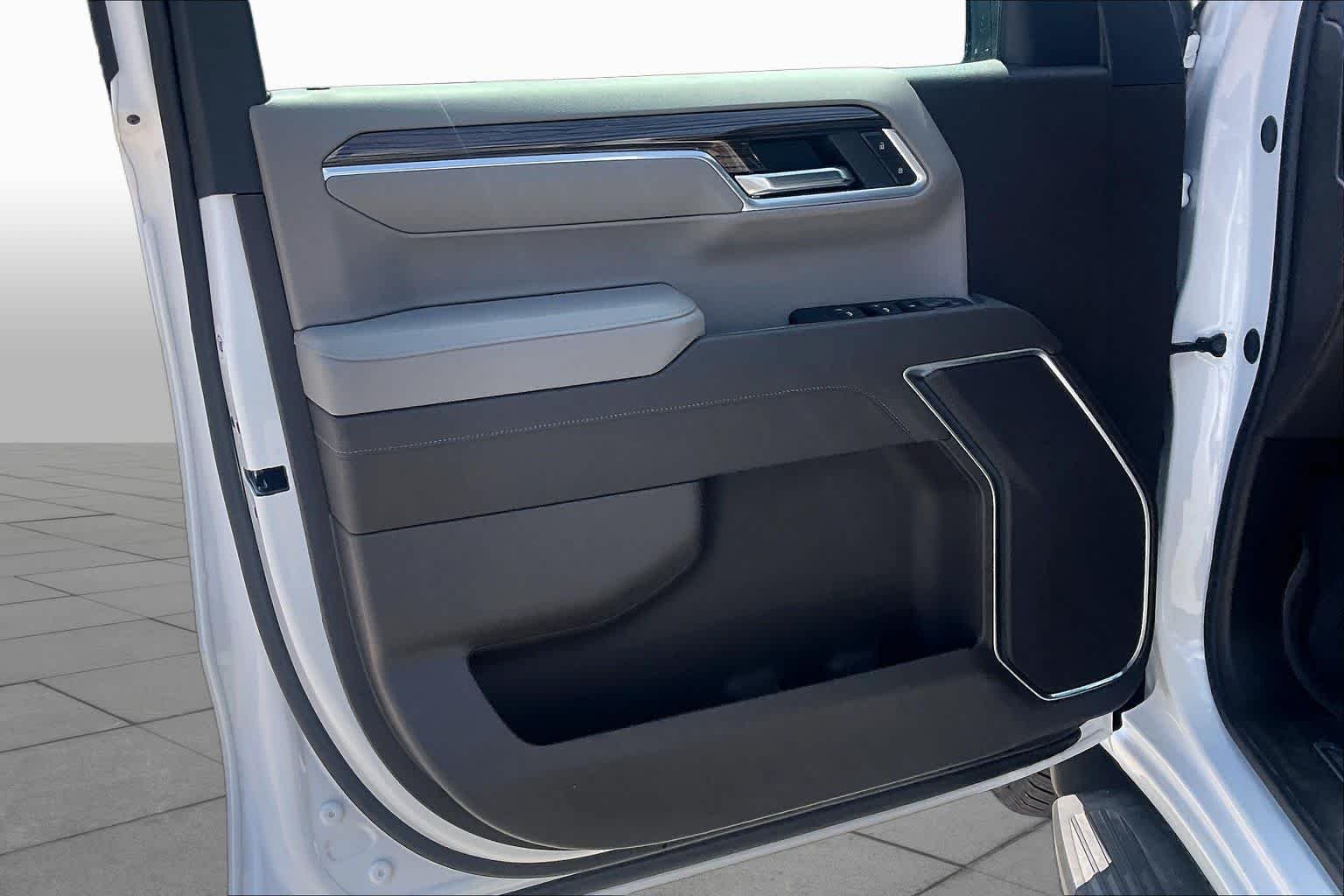 2026 Chevrolet Silverado 1500 LT - Photo 10