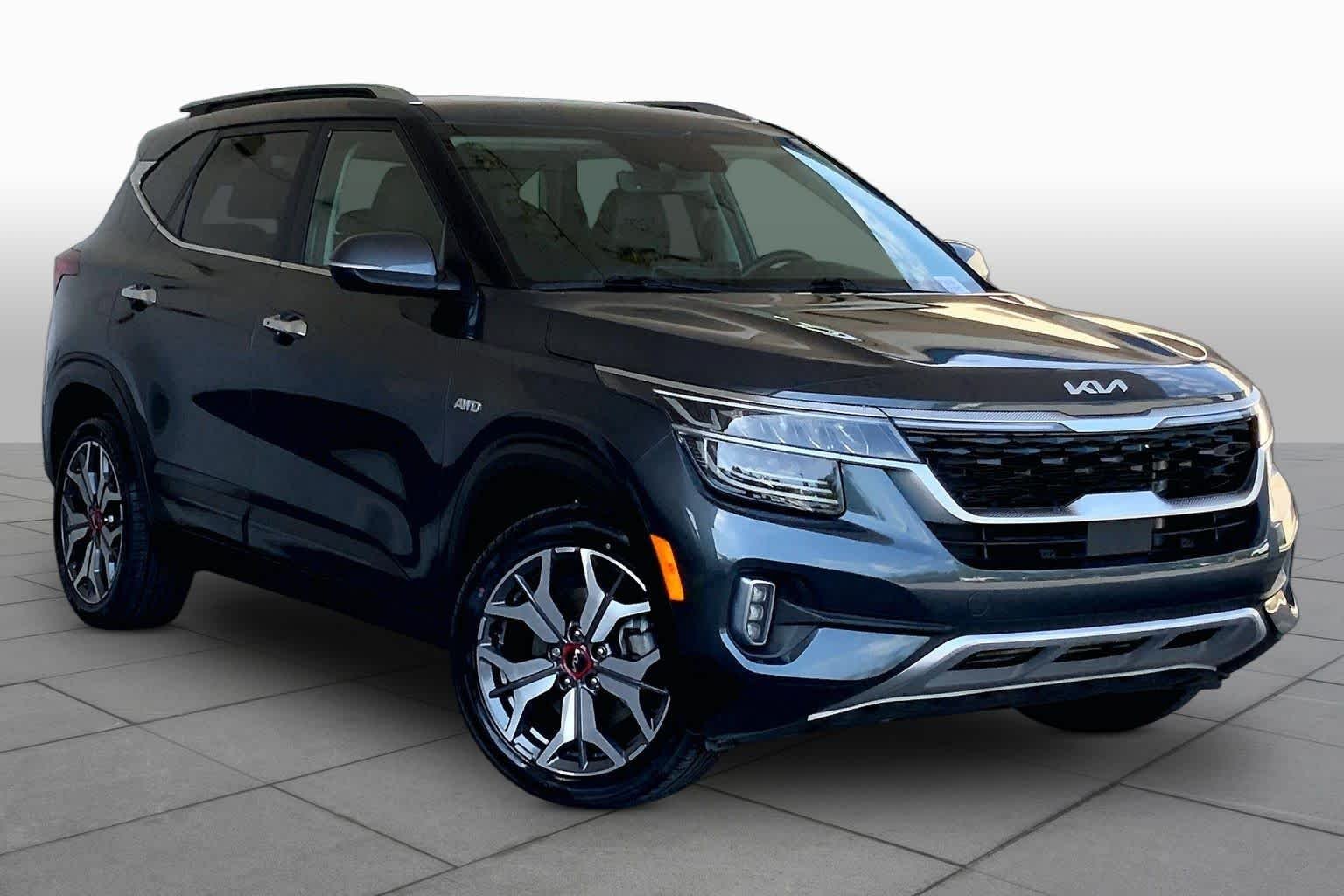 Pre-Owned 2023 Kia Seltos SX