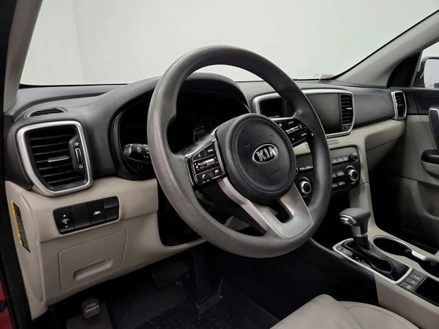 Used 2022 Red Kia LX image 17