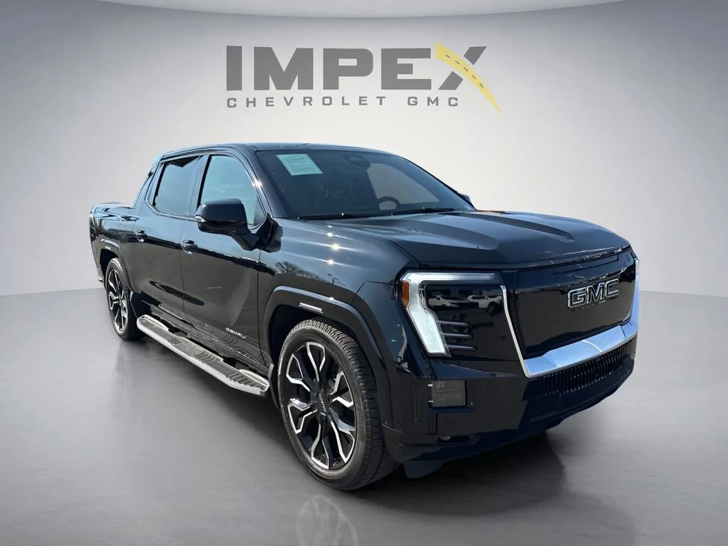 Used 2025 Onyx Black GMC Extended Range Denali image 7