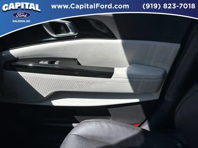 Used 2024 Black Kia EX image 28