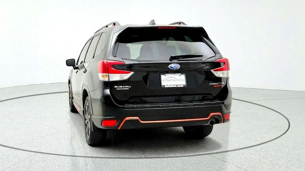 Used 2019 Crystal Black Silica Subaru 2.5i Sport image 6