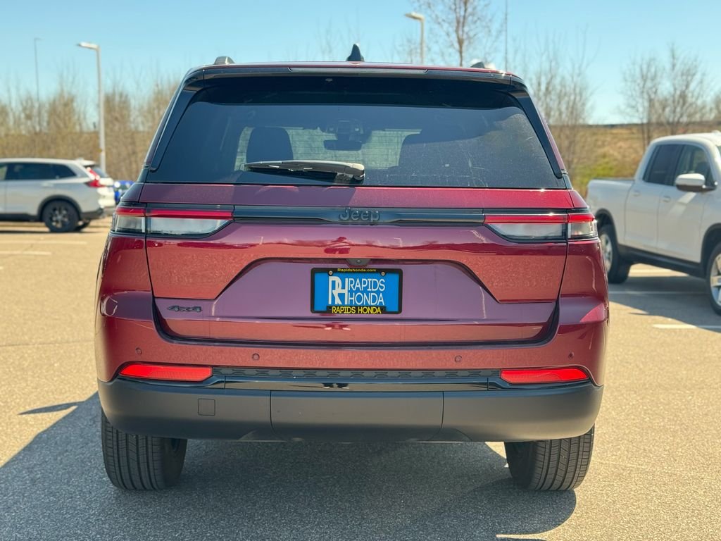 2025 Jeep Grand Cherokee Altitude - Photo 19