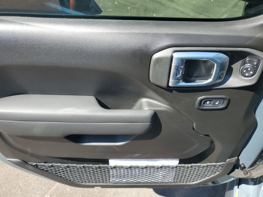 New 2026 Anvil Clear-Coat Exterior Paint Jeep Mojave image 11