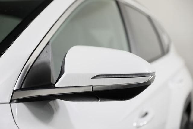 New 2026 White Hyundai SEL Premium image 30