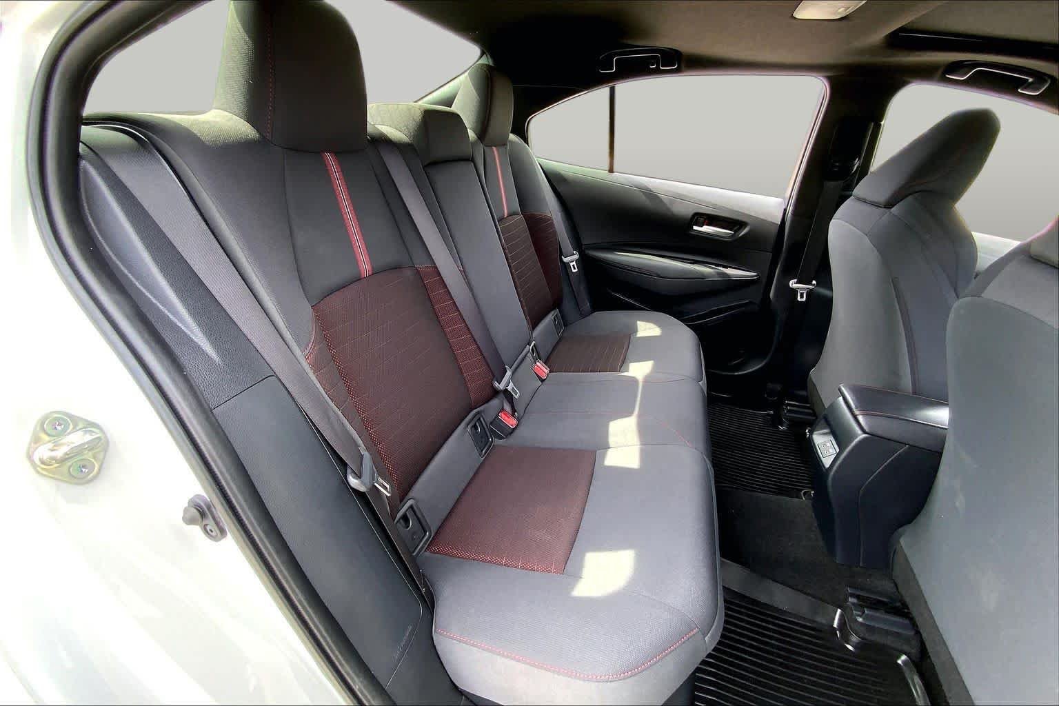 Used 2024 Wind Chill Pearl Toyota Hybrid SE image 19