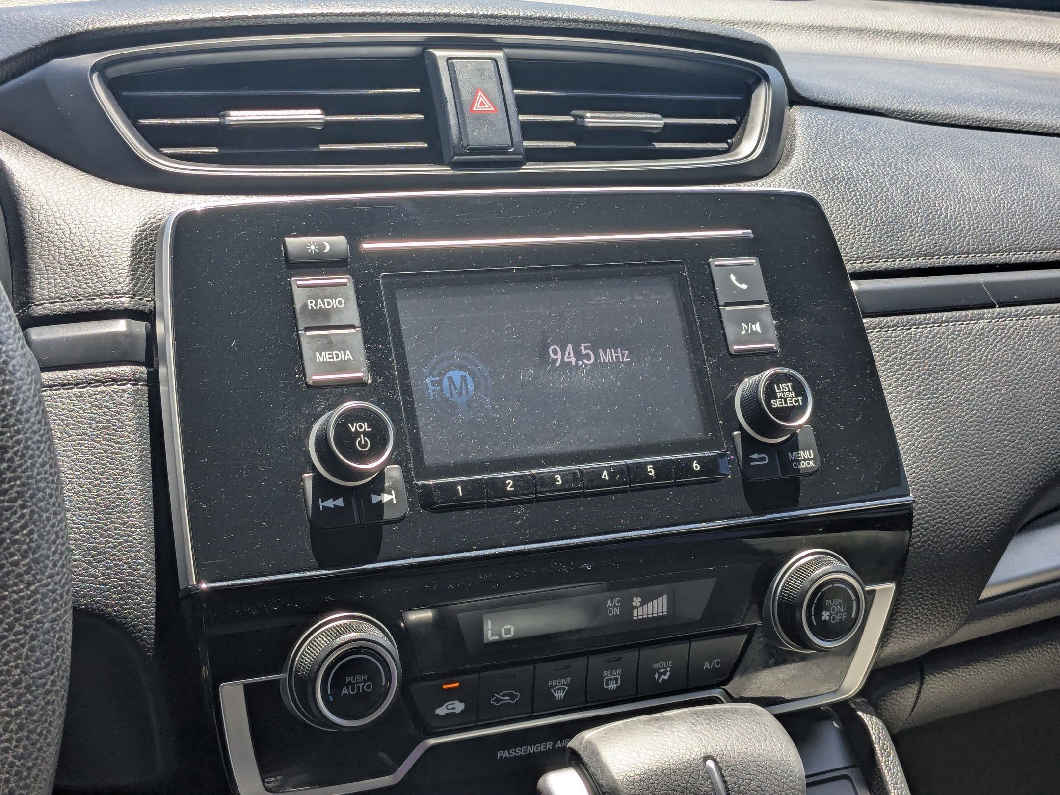 Used 2019 Platinum White Pearl Honda LX image 21