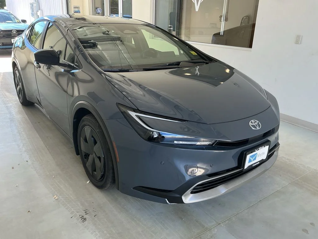 2027 Toyota Prius Plug-in Hybrid SE