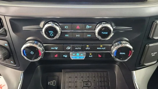 New 2026 White Ford XLT image 19