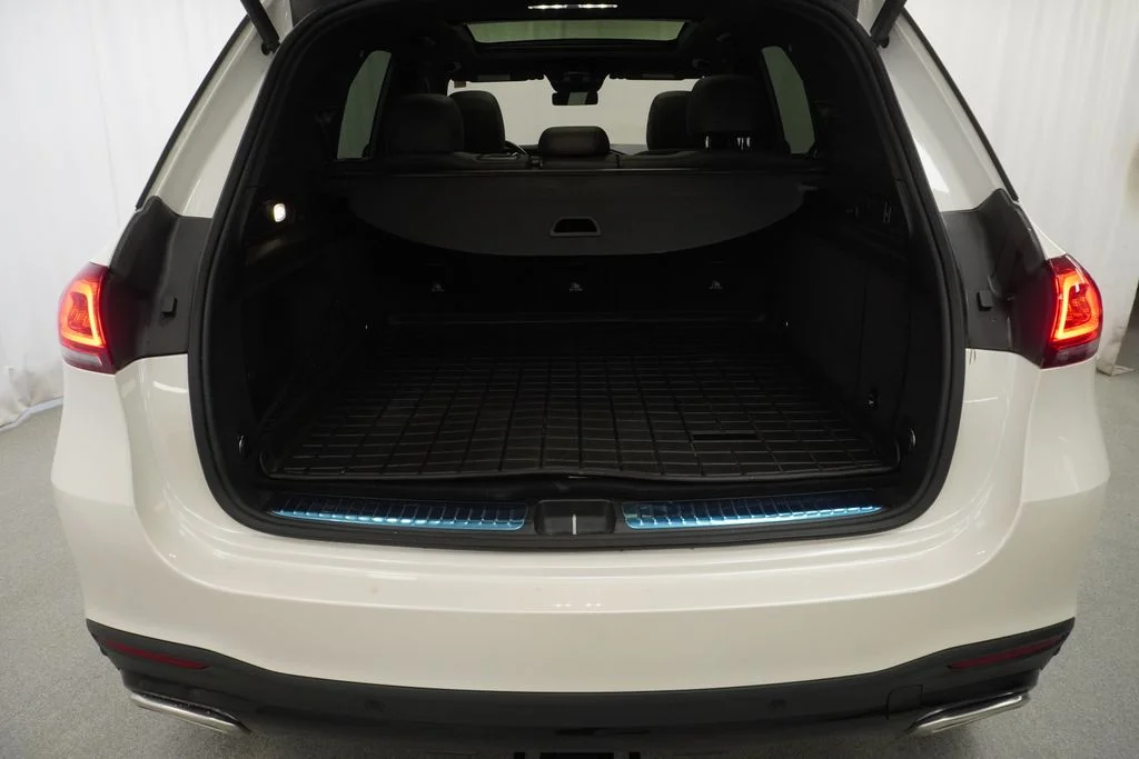 Used 2022 White Mercedes-Benz GLE 450 4MATIC® image 44