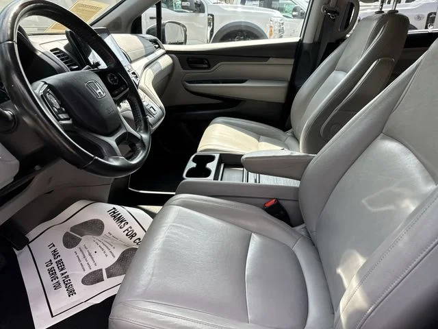 Used 2019 Black Honda EX-L image 19