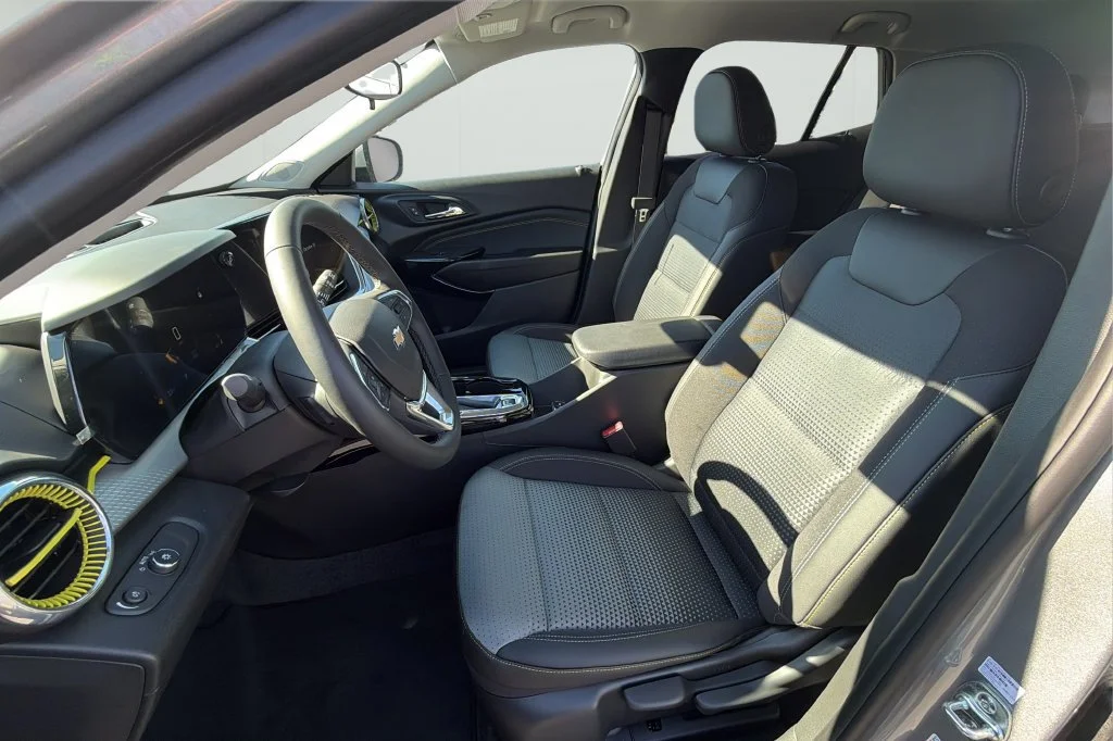 New 2026 Sterling Gray Metallic Chevrolet LT image 18