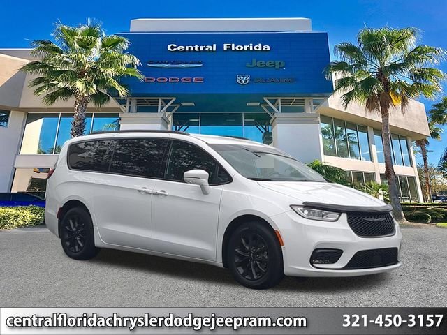Certified Used 2021 White Chrysler Touring L image 1