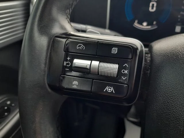 Used 2024 Green Hyundai SEL image 14