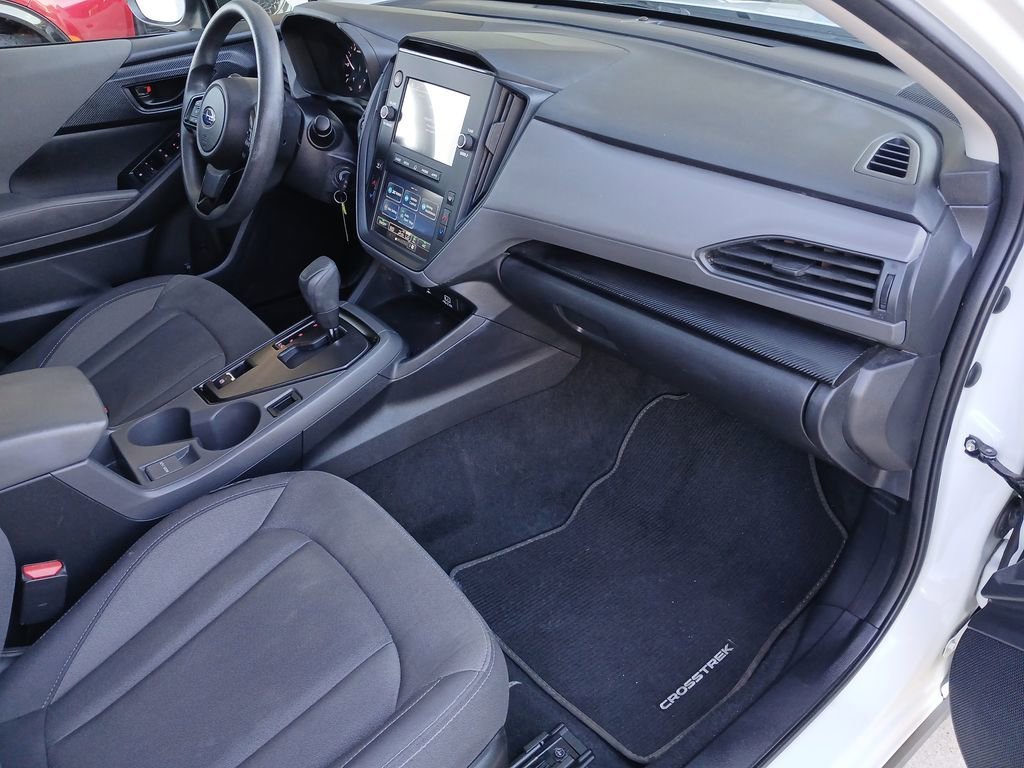 Used 2024 White Subaru  image 28