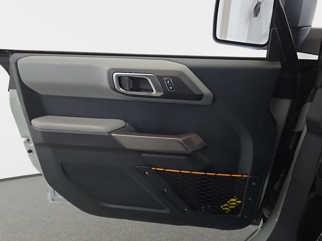 Used 2023 Cactus Gray Ford Badlands image 29