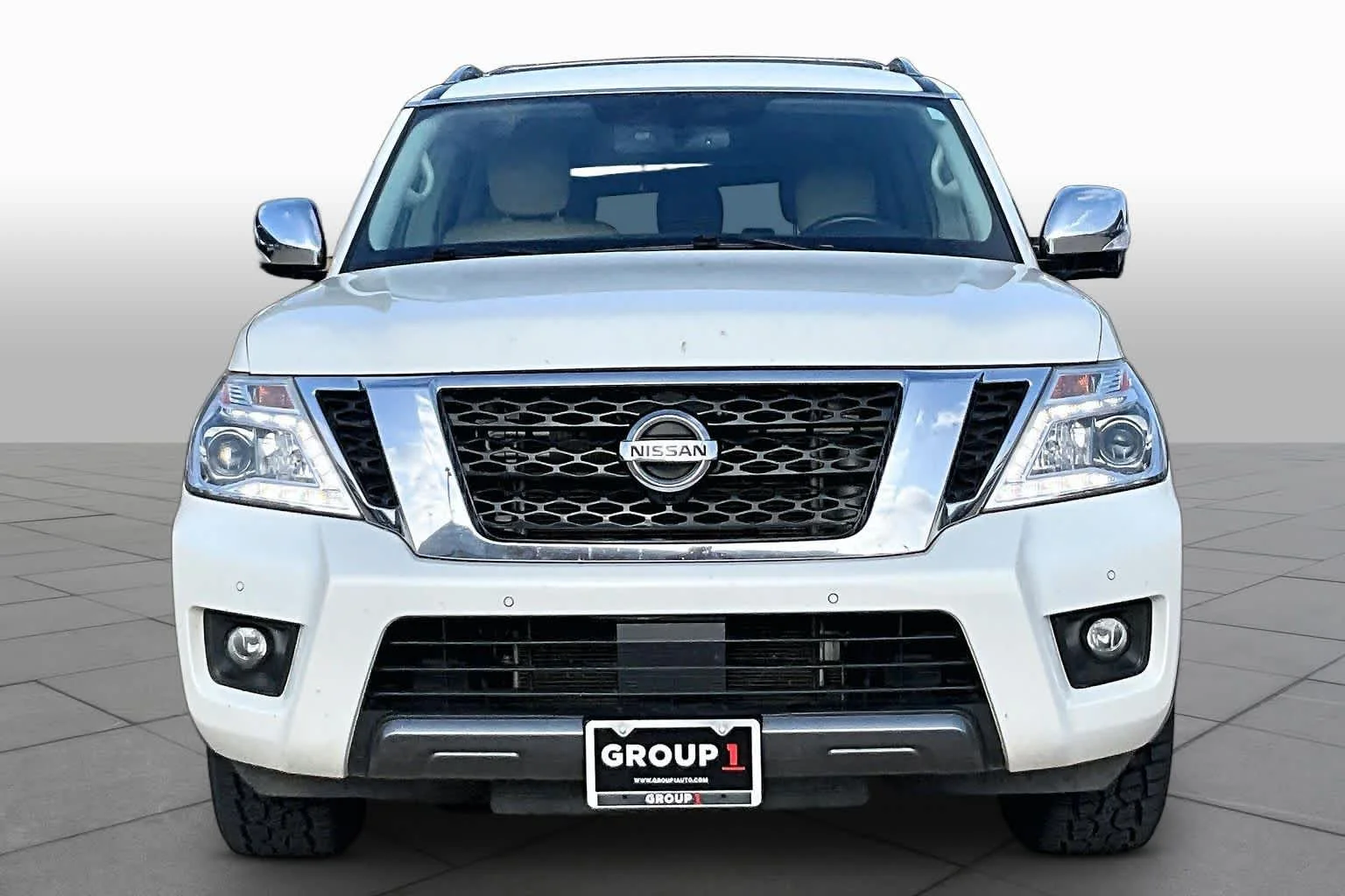 Used 2019 Pearl White Tricoat Nissan SL image 4
