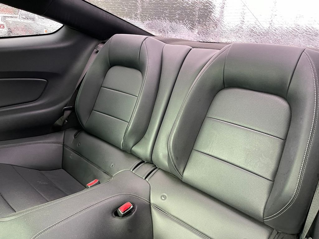 Used 2015 Black Ford GT Premium image 13