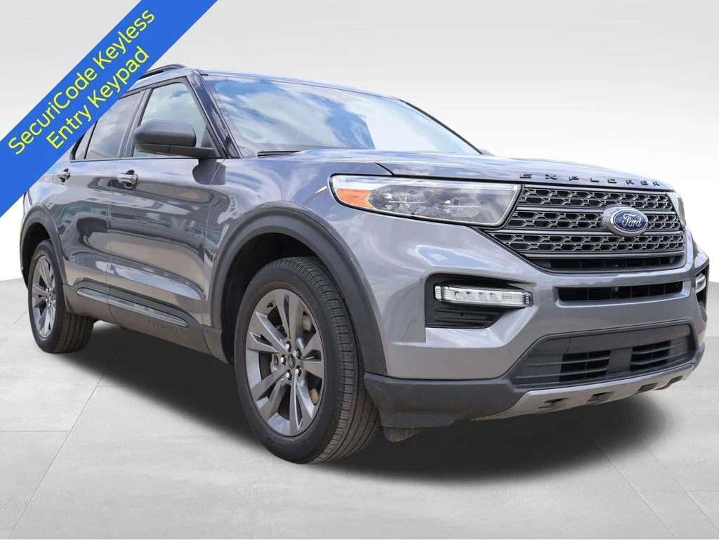 Certified Used 2023 Gray Metallic Ford XLT image 8