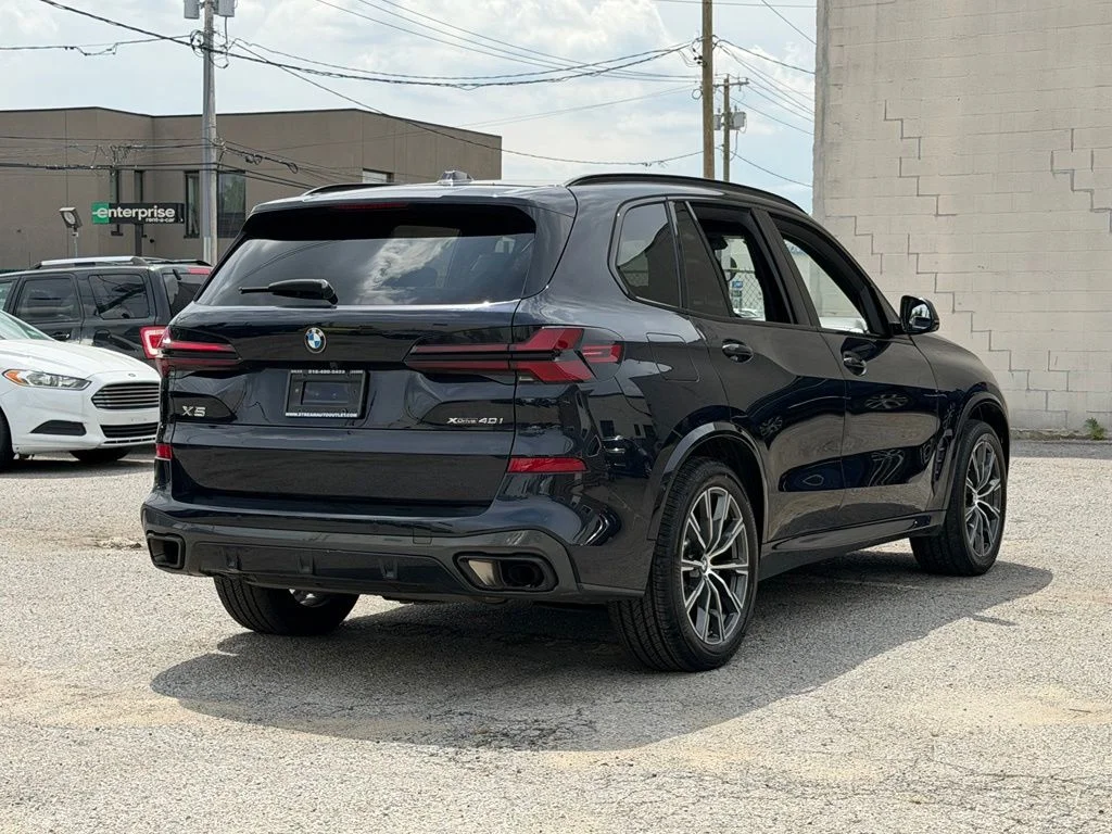 Used 2024 Black BMW xDrive40i image 7