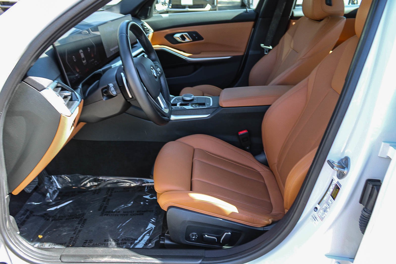 Used 2024 Alpine White BMW 330i image 18