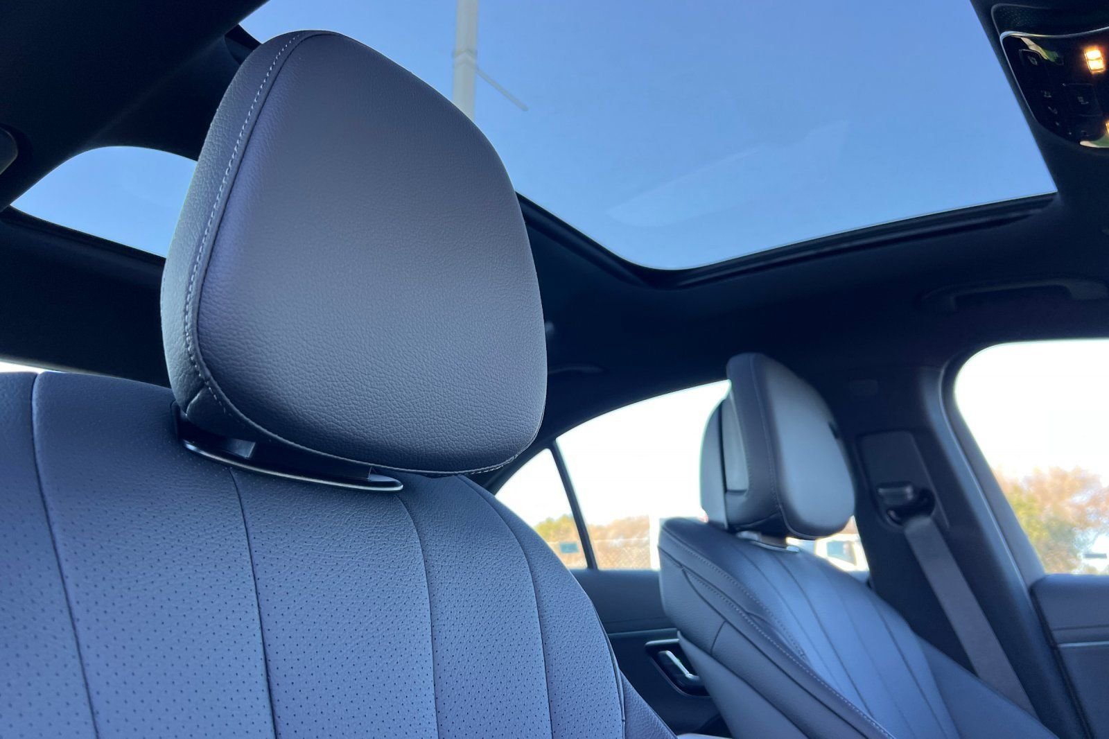 New 2026 MANUFAKTUR Alpine Grey Mercedes-Benz E 350 image 18