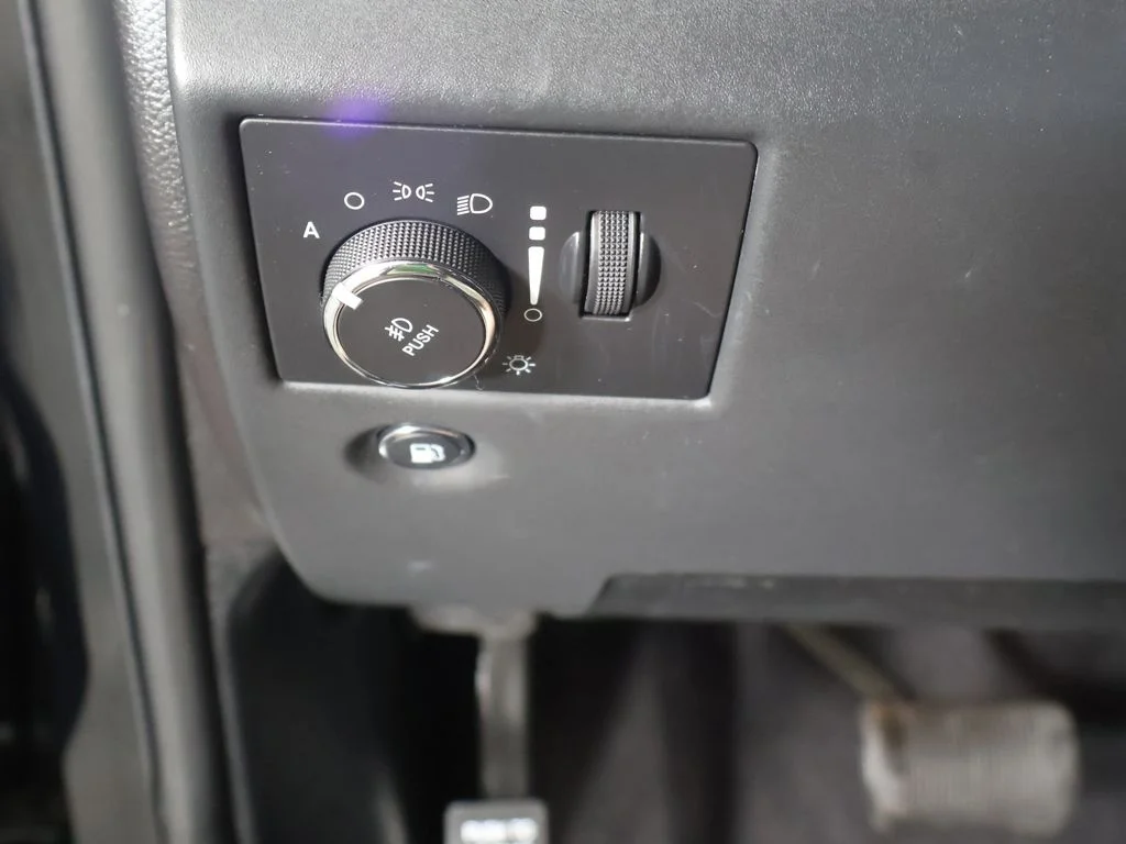 Used 2020 Black Jeep Summit image 39