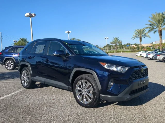 Certified Used 2021  Toyota XLE Premium image 2