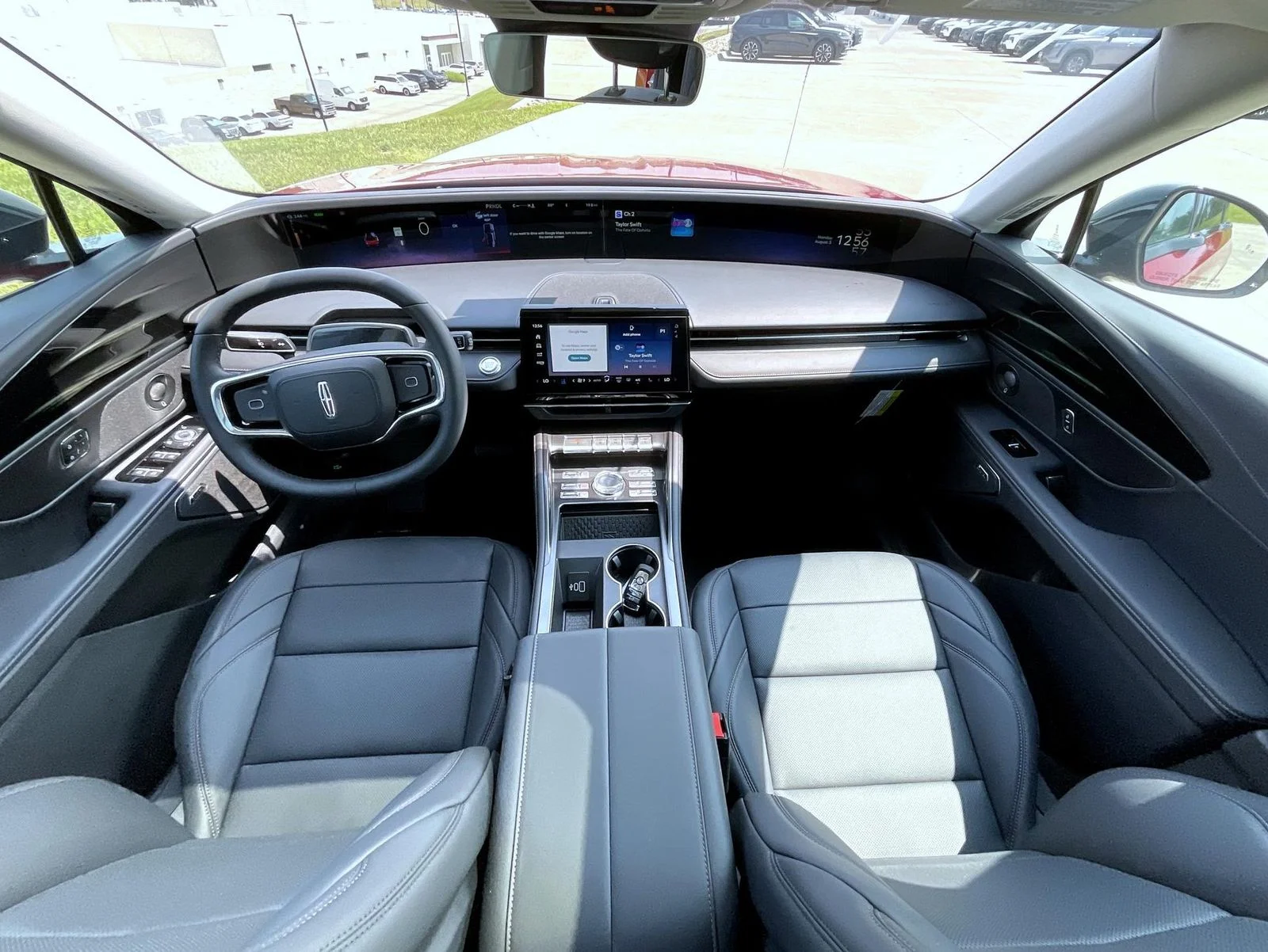 New 2026 Red Lincoln Premiere image 15
