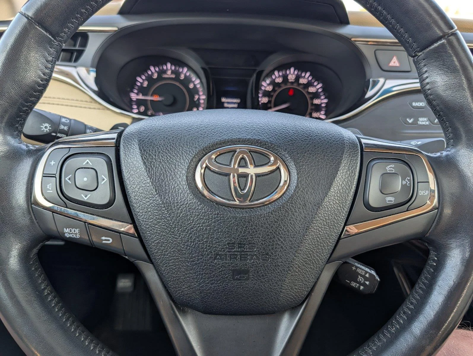 Used 2013 Blizzard Pearl Toyota Limited image 24