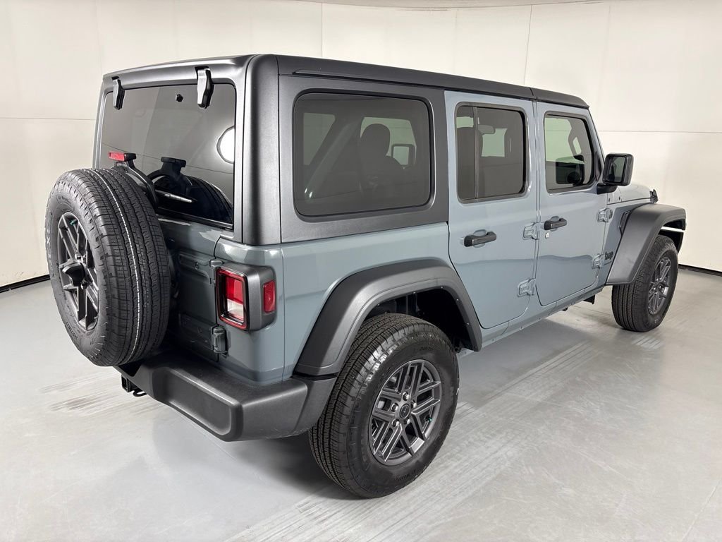 Used 2025 Gray Jeep Sport S image 8