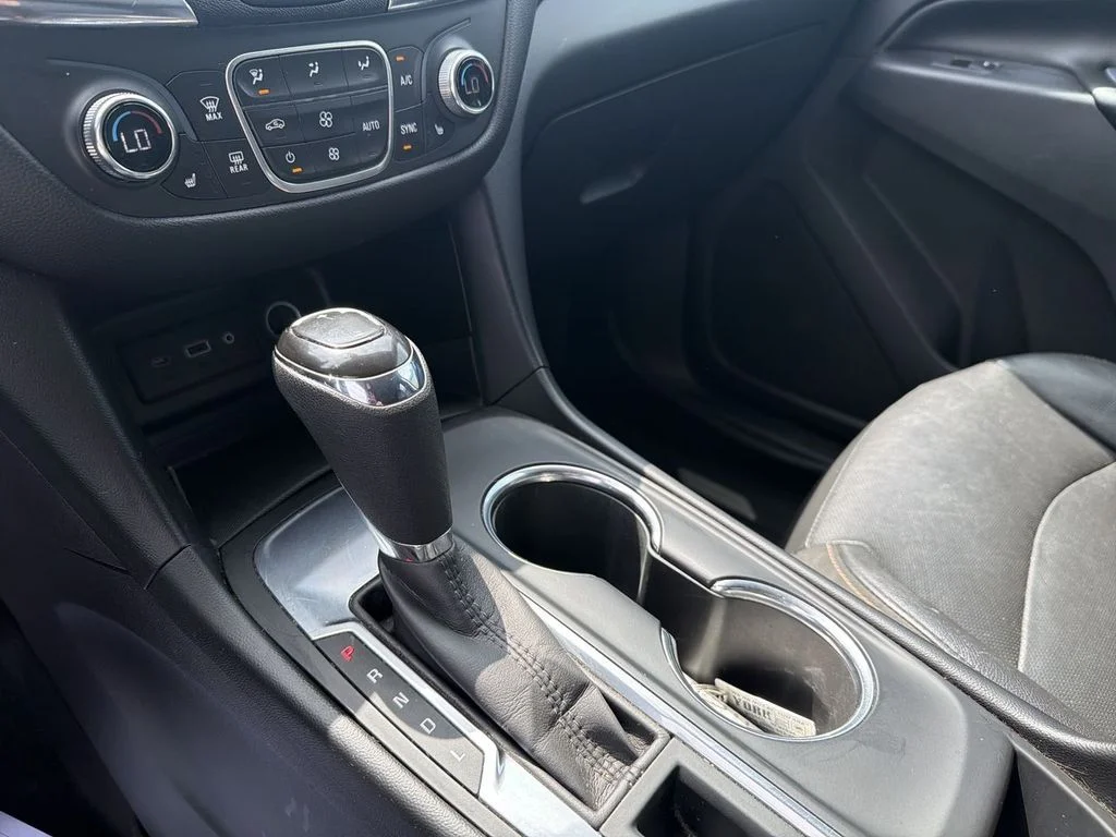 Used 2020 White Chevrolet LT image 15