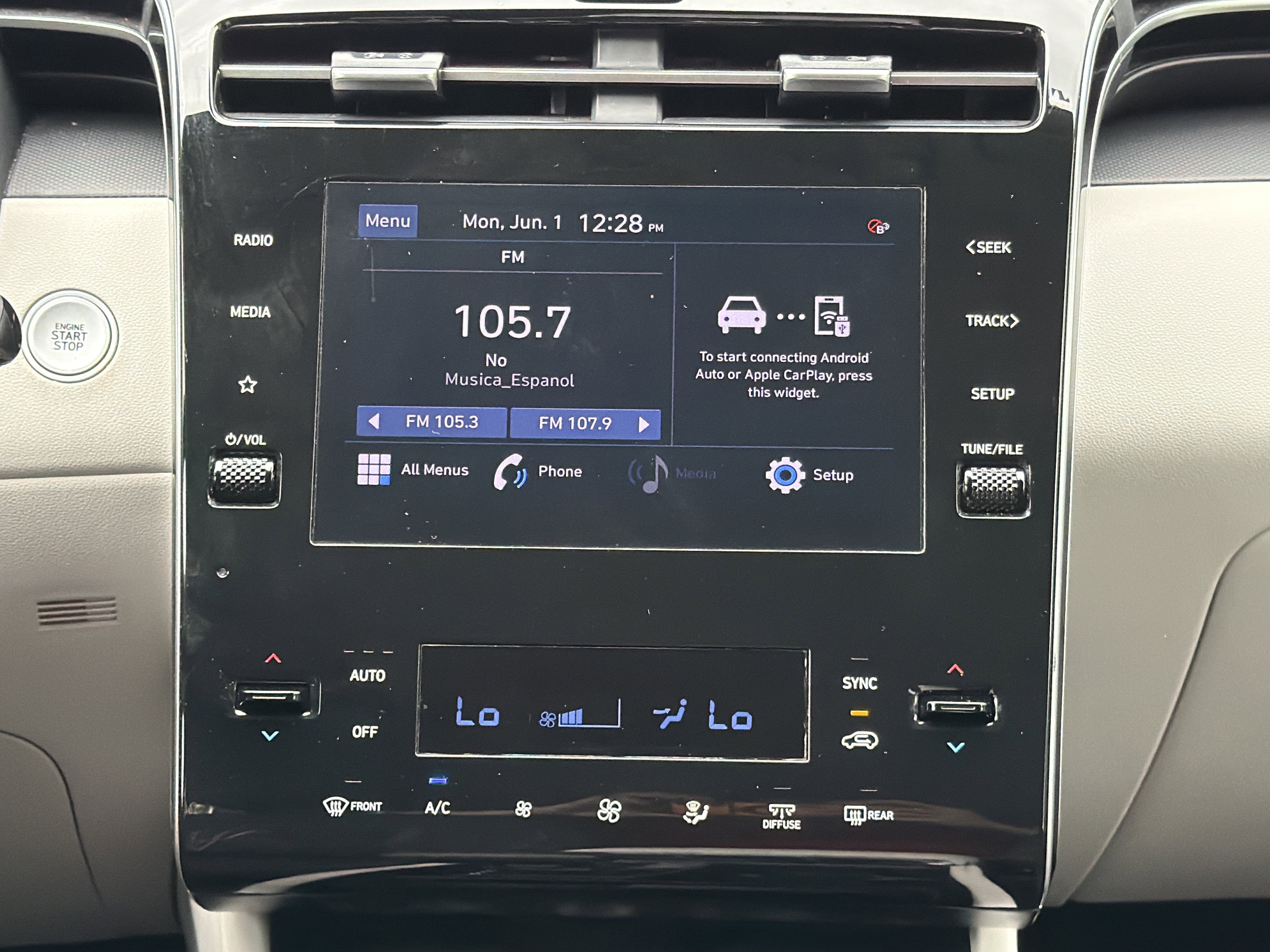 Used 2024 Dark Gray Metallic Hyundai SEL image 4