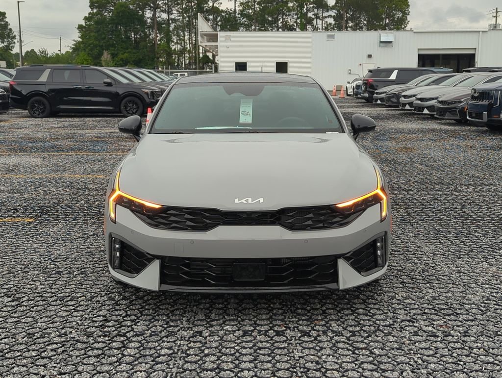 New 2026 Wolf Gray Kia GT image 10