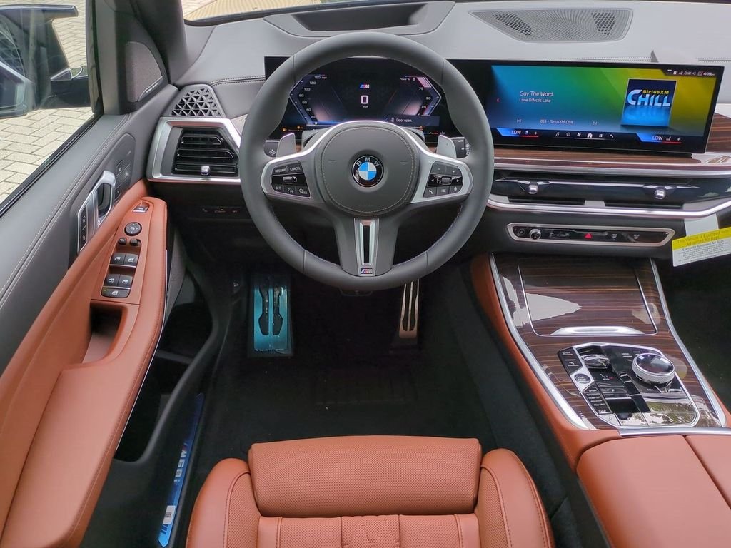 New 2026 Tanzanite Blue II Metallic BMW M60i image 16