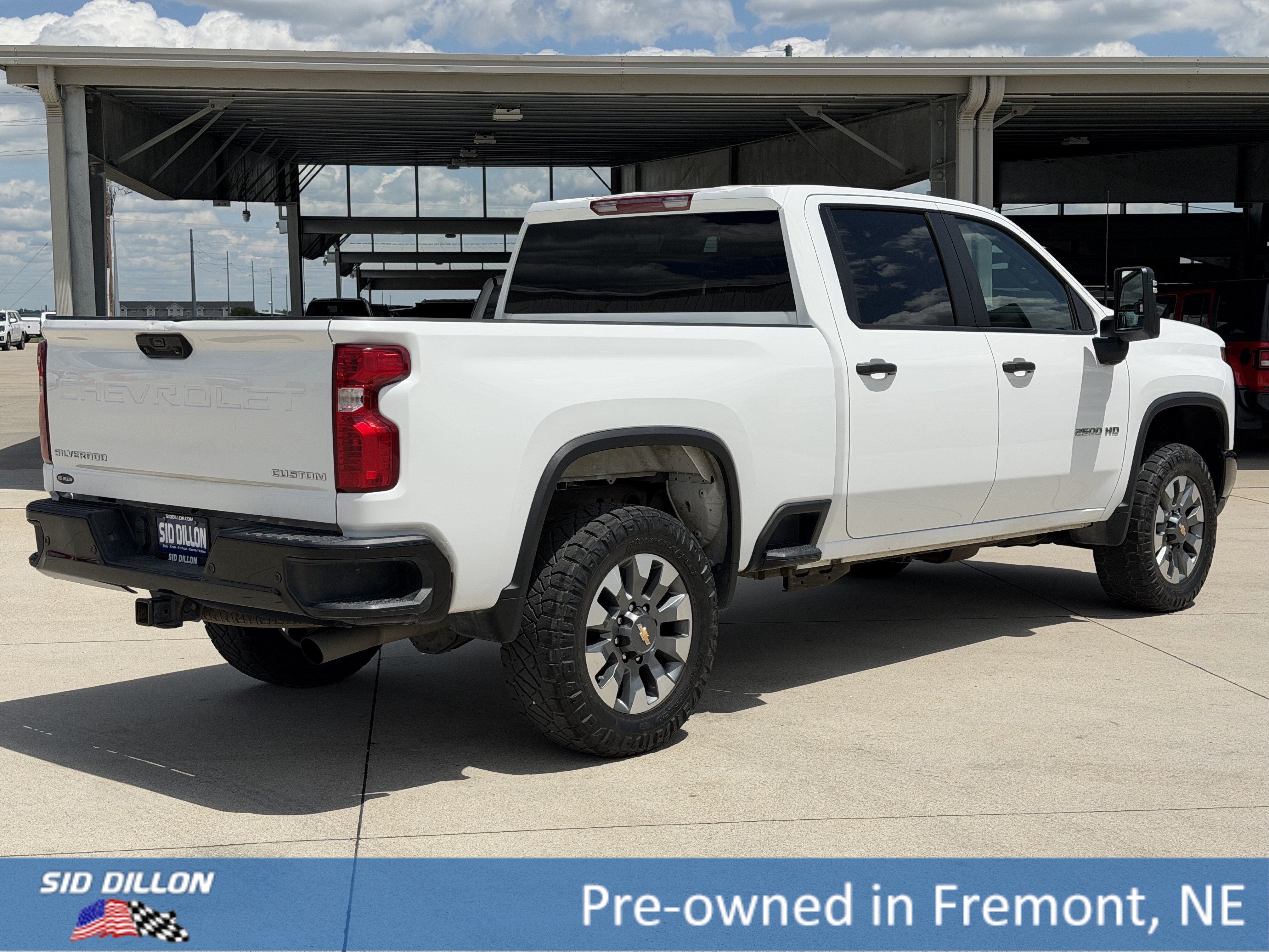 Used 2025 Summit White Chevrolet Custom image 12