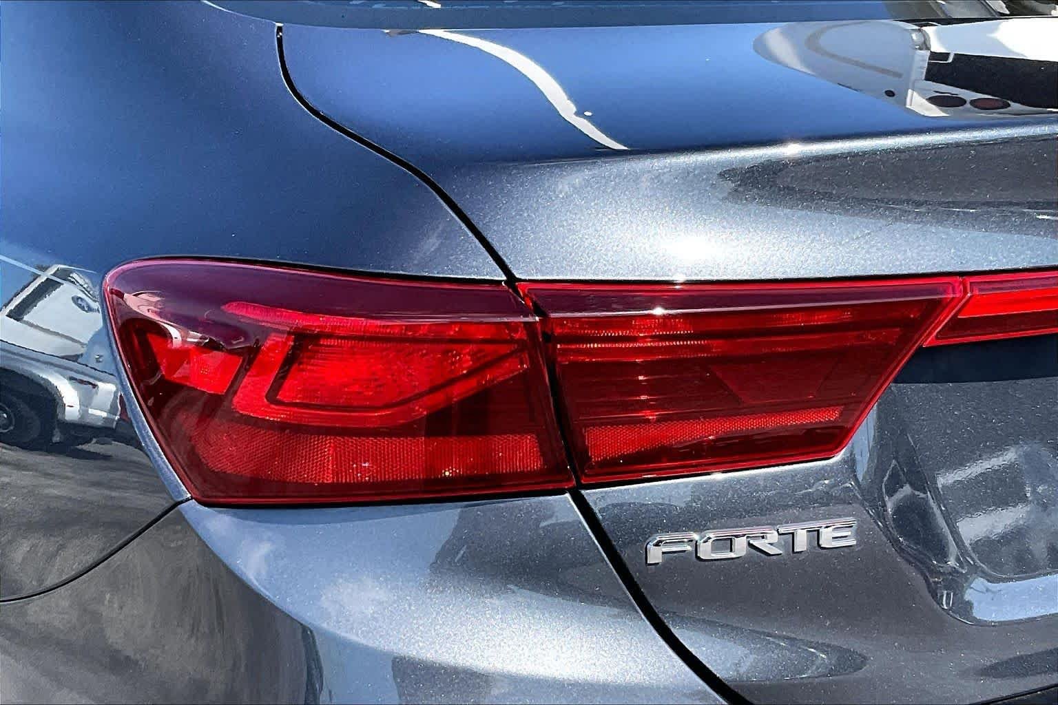 Used 2019 Gravity Gray Kia LXS image 25